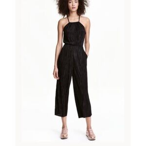 𝅺H&M Divided Pleated Jumpsuit Ruffle Halter Women’s Size 4 Wide Leg